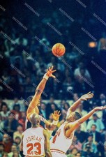 GY240 Kevin Duckworth Blazer sopra Jordan 8x10 11x14 16x20 foto