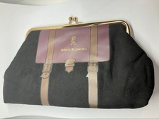 Roberta di Camerino pouch