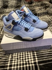 Jordan 4 University Blu UNC