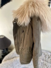 Splendido parka Yves Salomon ESERCITO 2 in 1 kaki foderato in pelliccia di coniglio - FR38 UK10-12