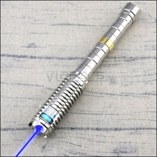 Puntatori laser blu messa a