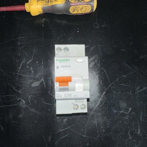 Schneider magnetotermico - schneider,