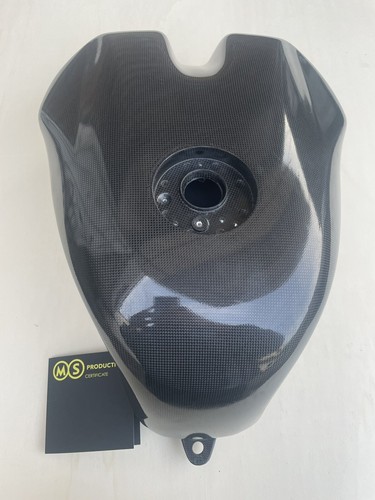 Serbatoio carbonio ducati 748