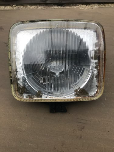 Faro proiettore anteriore