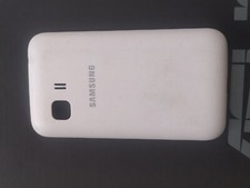 cache arriere ecran carte mere