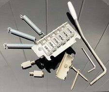 Fender Squier Affinity Strat 2 PUNTI TREMOLO BRIDGE & ARM Pt Post BLOCCO CORTO