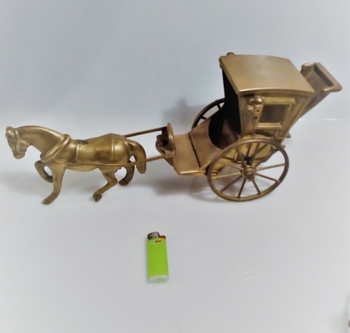 Modellino carrozza con cavallo