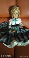 Bellissima Bambola In Composizione integra con abito artigianale