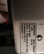 Ferro da stiro professionale con caldaia e asse da stiro