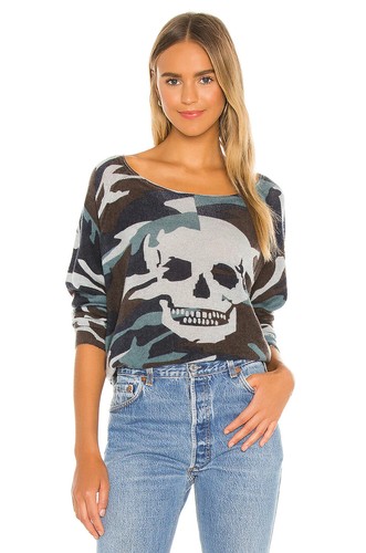 Maglione nuovo con etichette