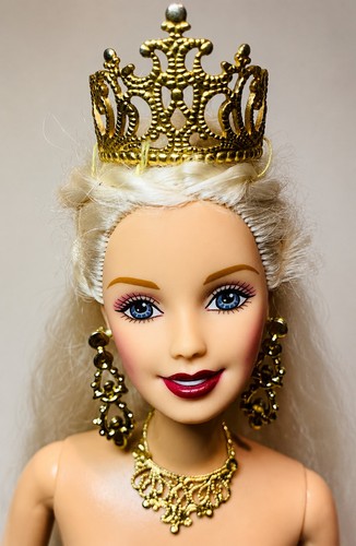 Loose 2000 celebration - 2000, barbie