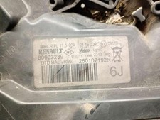 260107192R faro derecho para