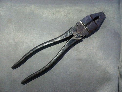 Pliers tool kit - , guzzi