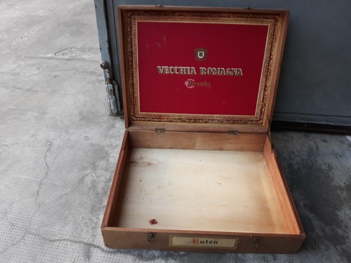 Cassetta vecchia romagna buton - cassetta,