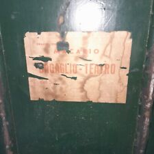 BAULE  da teatro presumo anni  60 in legno. Compagnia teatrale di Macario