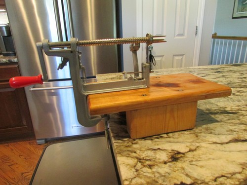 Vintage the pampered chef - pampered,