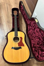 Taylor Chitarra acustica 210