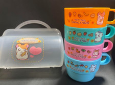 Tazza in plastica colorata