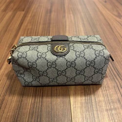Gucci cosmetic case pouch - case, gg