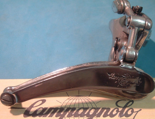 Deragliatore anteriore