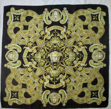 VERSACE foulard  soie  en