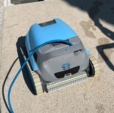 Robot pulitore piscina Dolphin Z1B in ottime condizioni