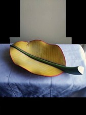 CENTROTAVOLA IN LEGNO SOTTO FORMA DI FOGLIA