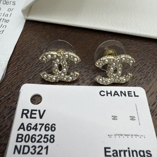 Preowned chanel classic - chanel, cc