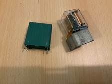 COMPONENTI ELETTRONICI HI FI vintage RELÈ VARI : PR 15 E 05     SRO 311288 8848