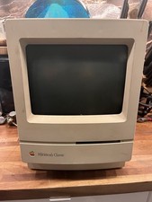Apple Macintosh Classic M0420 1990 computer vintage