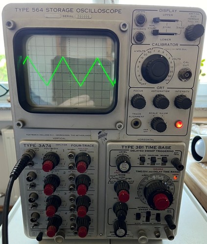 Tektronix type 564 storage - type,