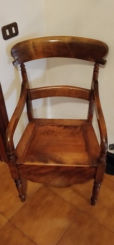 Sedia legno marrone scuro - in,