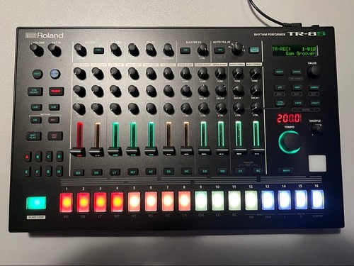 Roland aira rhythm - roland,