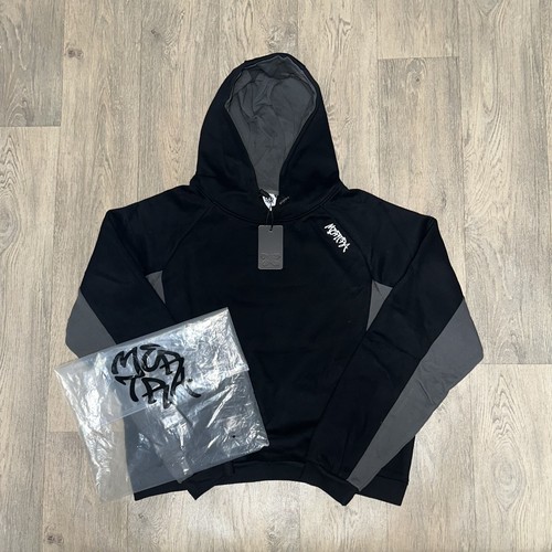 Maglione con cappuccio - 🔥,