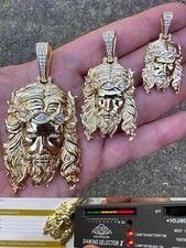 Collana con ciondolo