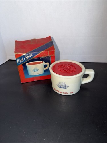 Vecchia tazza barba in - vecchia,