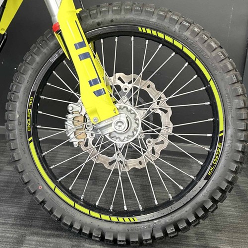 Strisce adesive per ruote moto - adesive,
