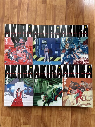 Enorme lotto akira tpb - enorme,