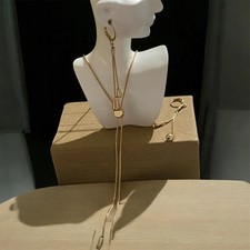 Set collana e orecchini lunghi