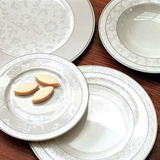Servizio piatti porcellana
