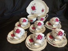 21 PEZZI ROYAL ALBERT SWEET