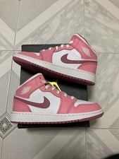 Jordan 1 Mid rosa valentine