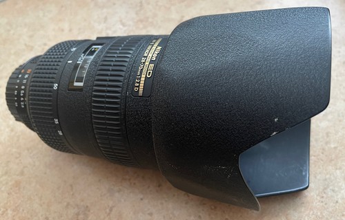 Zoom nikon s nikkor - ed,