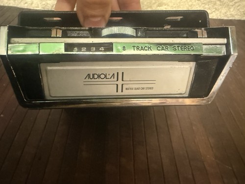 Stereo audiola - 8, )