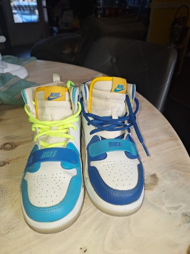 Scarpe sneakers sportive