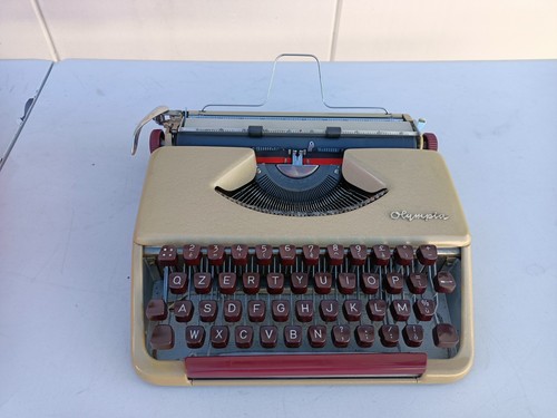 Olympia deluxe macchina - olympia,