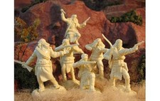 PS002FC Apaches Set #1--12 Figures in 6 poses (Cream). By Paragon