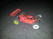 4 auto rc a scoppio più motori,serbatoi,scarichi ruoti e tantissime altre cose