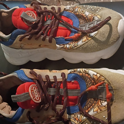 Versace chain reaction barocco - reaction,
