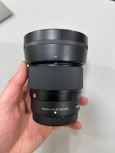 Sigma 56mm contemporary - f1.4,